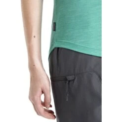 Icebreaker Sphere II Short Sleeve Scoop Tee Femme Turquoise 14 Icebreaker Sphere II Short Sleeve Scoop Tee Femme Turquoise -Patago Vetements Magasin main 0A56EY832 5 1 3537