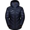 Mammut Taiss In Hooded Jacket Women Femme Bleu Marine 1 Mammut Taiss In Hooded Jacket Women Femme Bleu Marine -Patago Vetements Magasin main 1013 02710 5975 main 778c