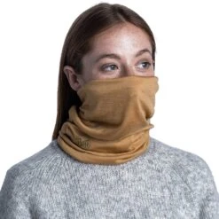 Buff Merino Lightweight Jaune Moutarde -Patago Vetements Magasin main 239162ea2cc4e4c4f03d0d8101f3a2fa 3b2c