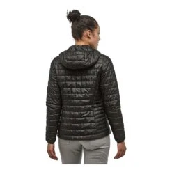 Patagonia Nano Puff Hoodie Femme Noir 7 Patagonia Nano Puff Hoodie Femme Noir -Patago Vetements Magasin main 304958 193512 2 1d5e