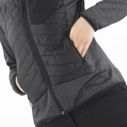 Salomon Mountain Hybrid Midlayer Femme Noir 16 Salomon Mountain Hybrid Midlayer Femme Noir -Patago Vetements Magasin main LC1842600 8 MOD mtnhybridmidlayer deepblack handpocket w.png.high res 4db4